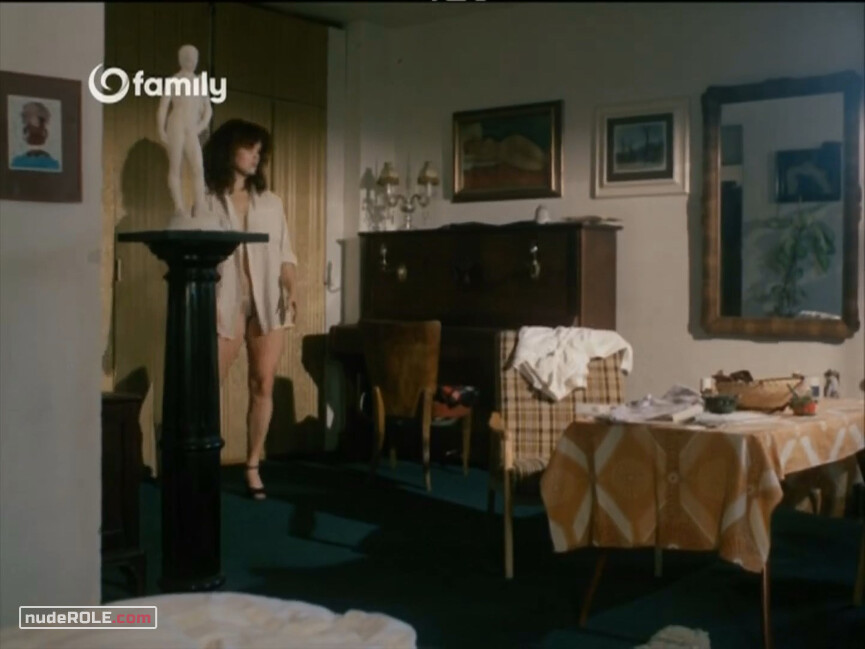 5. studentka Katerina Vodicková nude , studenka Eva nude – Samorost (1984)