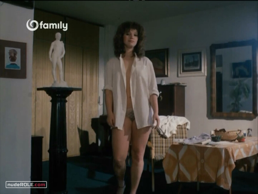 7. studentka Katerina Vodicková nude , studenka Eva nude – Samorost (1984)