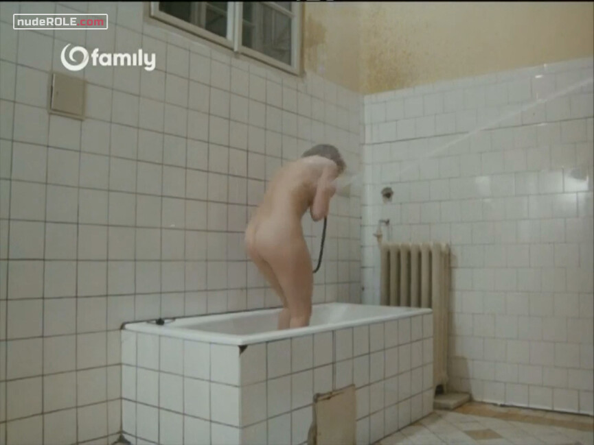 9. studentka Katerina Vodicková nude , studenka Eva nude – Samorost (1984)