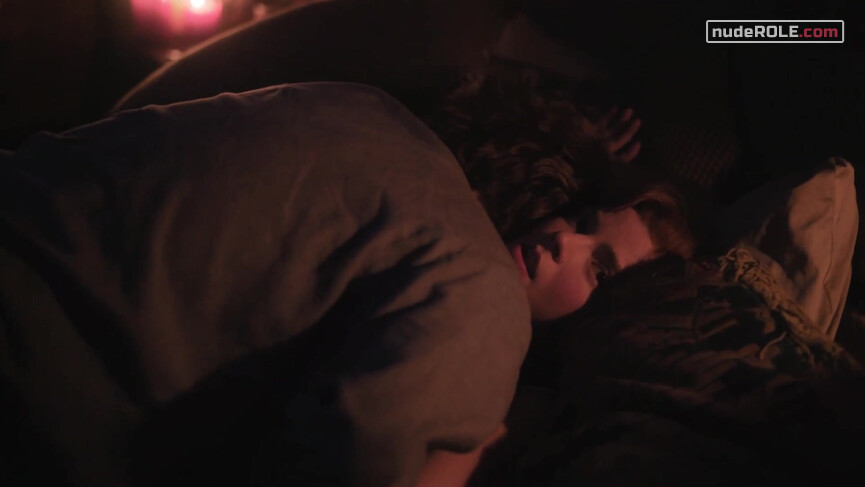1. Beth Harmon sexy – The Queen's Gambit s01e04 (2020)