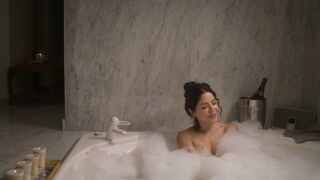 Amanda sexy – The Search s01e03 (2020)