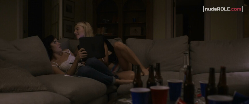 10. Nicole sexy, Kristen Shaw sexy – Can't Take It Back (2017)