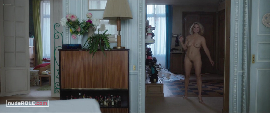 6. Camille Fouquet nude – Waiting for Bojangles (2021) #2