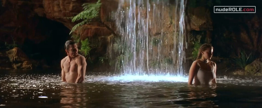 5. Jessie sexy – Kangaroo Jack (2003)