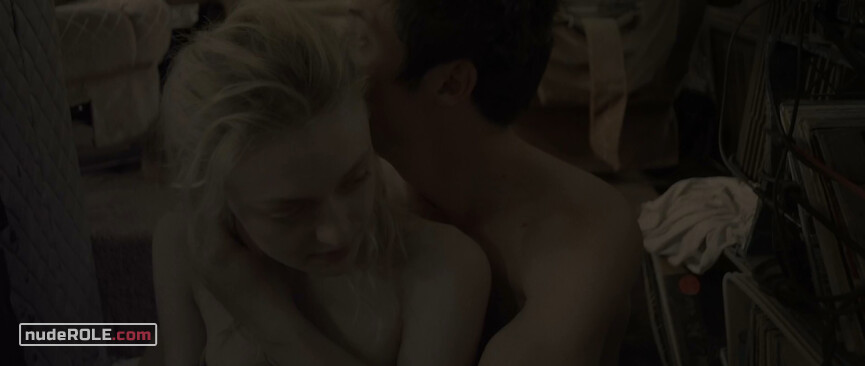 17. Viena sexy, Susi sexy – Viena and the Fantomes (2020)
