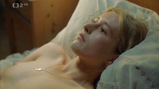 Anezka nude – Sekal Has to Die (1998)
