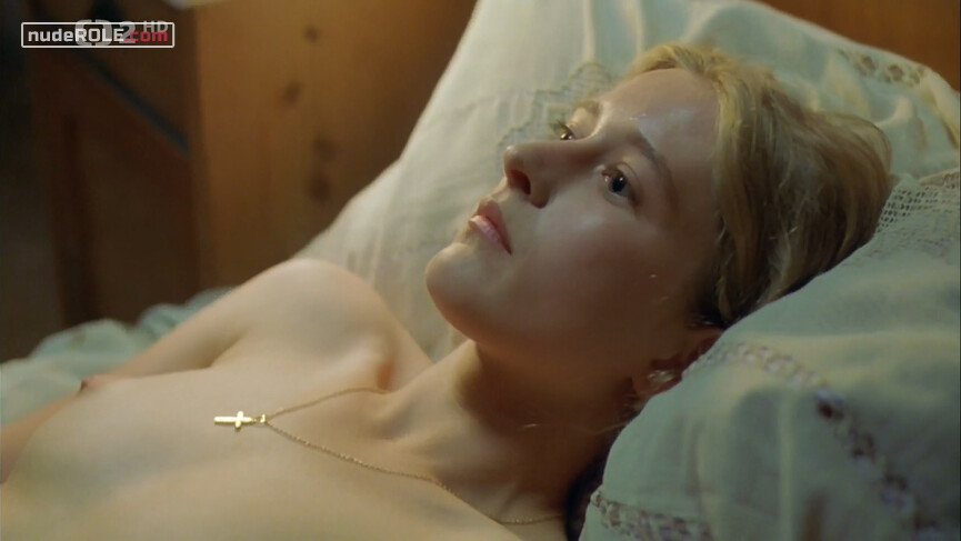 1. Anezka nude – Sekal Has to Die (1998)