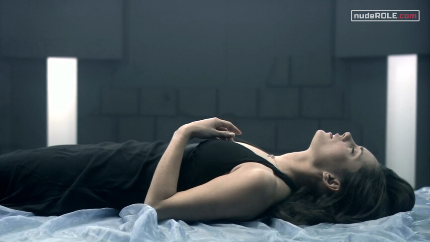 7. Sydney sexy, Anna sexy – The Last Sect (2006)