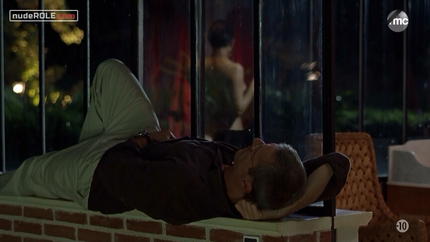 5. Léa Mantovani - une actrice italienne nude – The Great Alibi (2008)