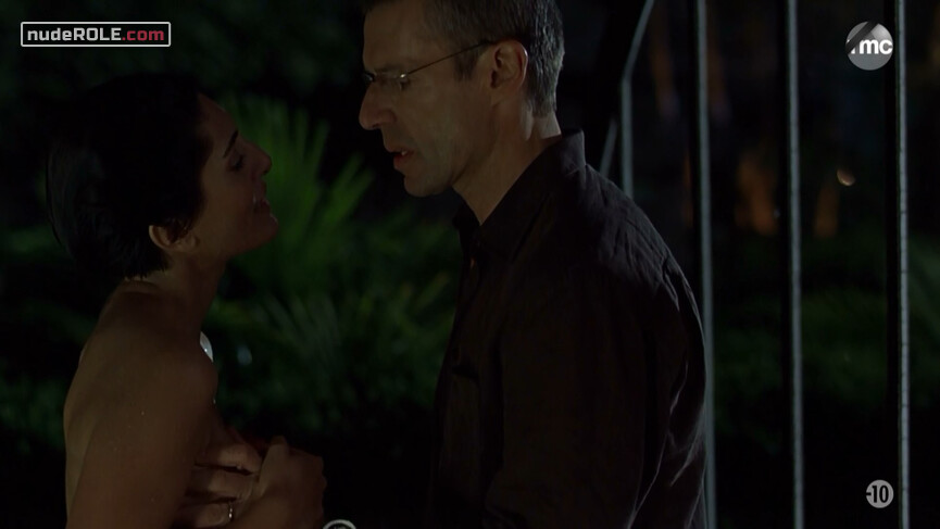 7. Léa Mantovani - une actrice italienne nude – The Great Alibi (2008)