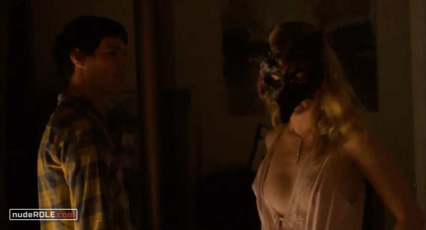 5. Stevie nude – Pelican Blood (2010) #2