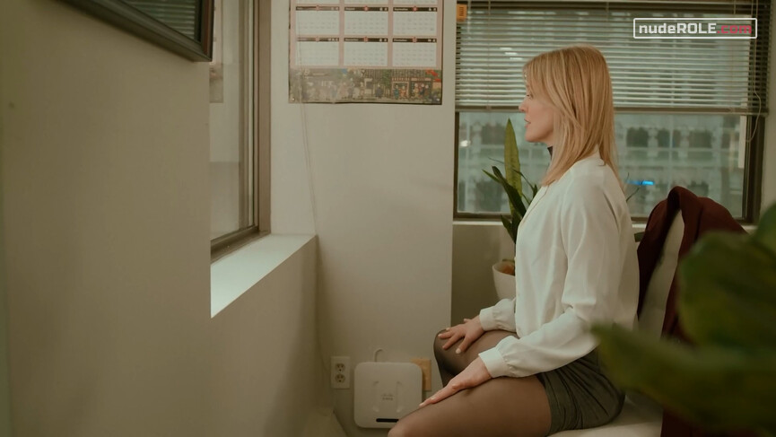 3. Lori sexy – Squeegee (2020)