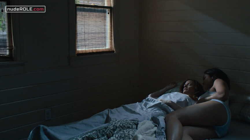 12. Renee Segna sexy, Jackie Quiñones sexy – Hightown s01e02 (2020)