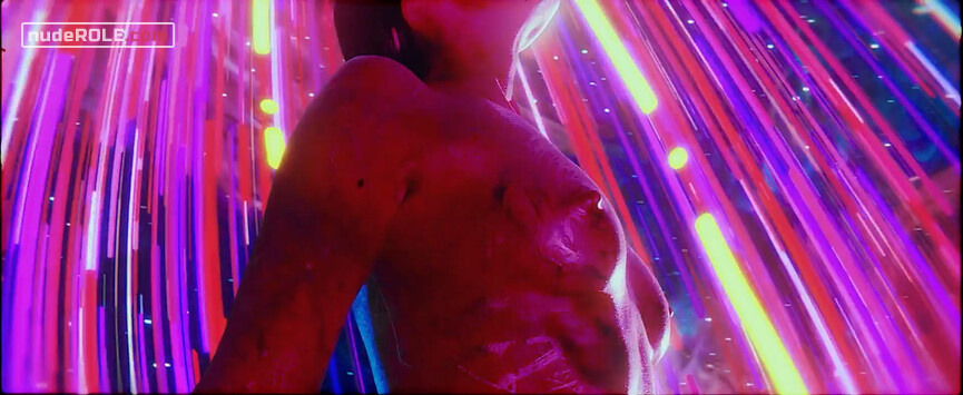 10. Mima nude – Blood Machines s01e01-03 (2019)