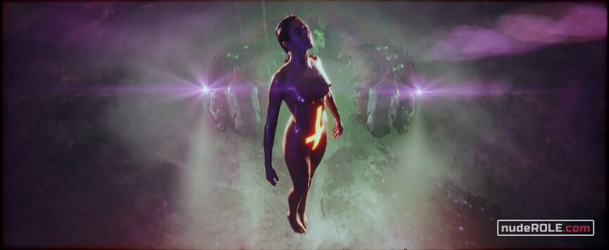 4. Mima nude – Blood Machines s01e01-03 (2019)