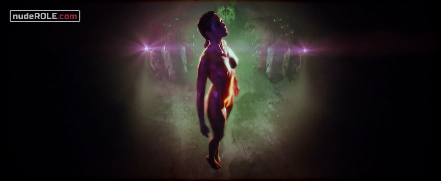 6. Mima nude – Blood Machines s01e01-03 (2019)
