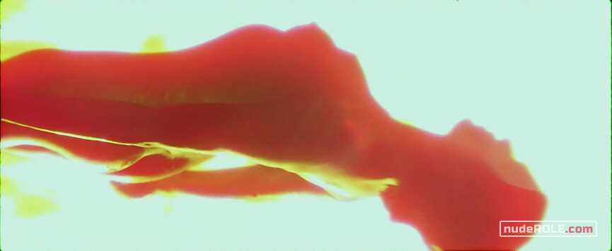 8. Mima nude – Blood Machines s01e01-03 (2019)