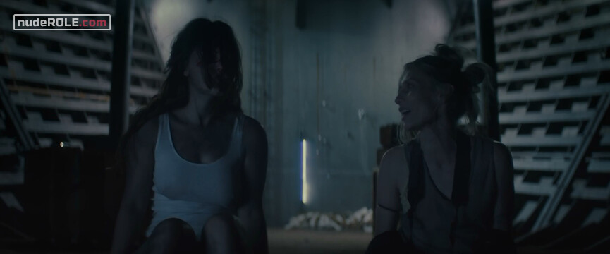 15. Zophia nude – Skinford (2017)