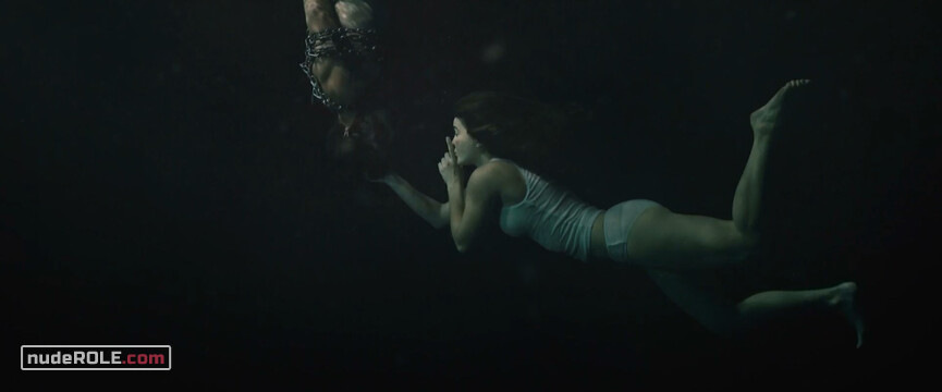 18. Zophia nude – Skinford (2017)