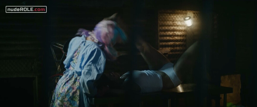 5. Zophia nude – Skinford (2017)