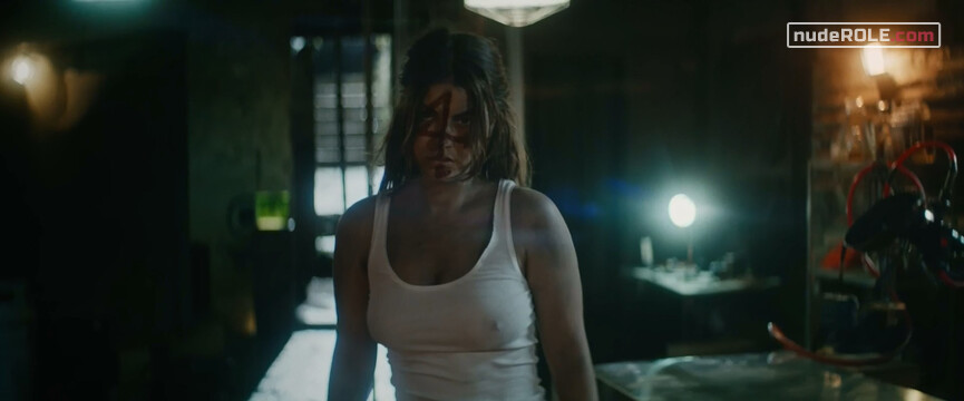 8. Zophia nude – Skinford (2017)