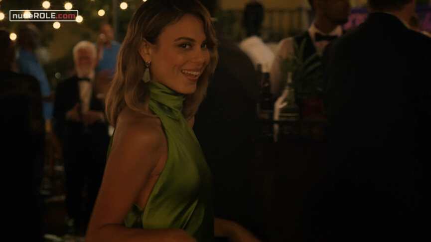 3. Noa Hamilton sexy – The Baker and the Beauty s01e03 (2020)