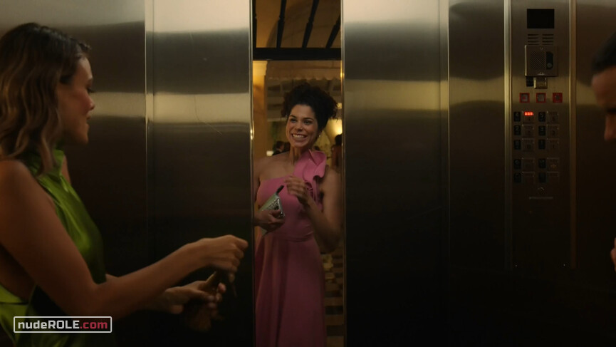 5. Noa Hamilton sexy – The Baker and the Beauty s01e03 (2020)