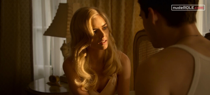1. Claire Wood sexy – Hollywood s01e03-07 (2020)