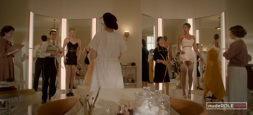 5. Claire Wood sexy – Hollywood s01e03-07 (2020)