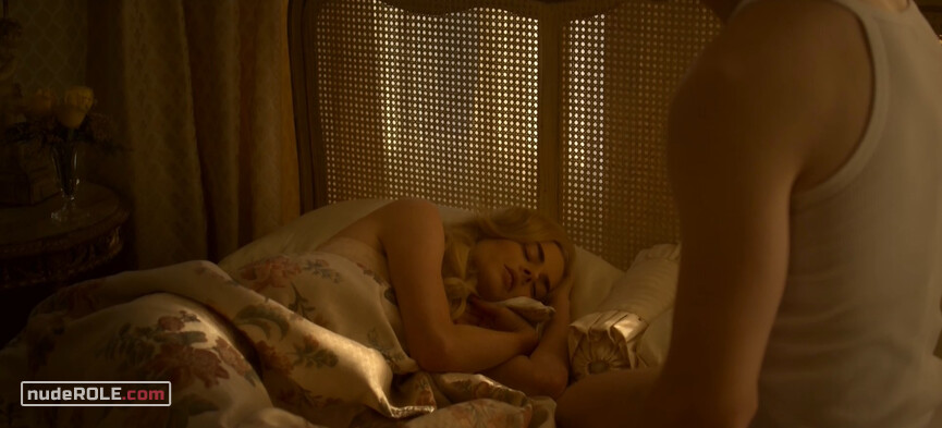 6. Claire Wood sexy – Hollywood s01e03-07 (2020)