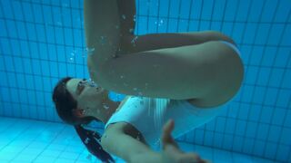 Elisa sexy, Anna sexy – 18 Presents (2020)