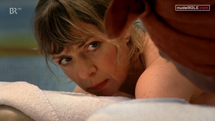 5. Barbara Lenzig nude – Männer lügen nicht (2010)