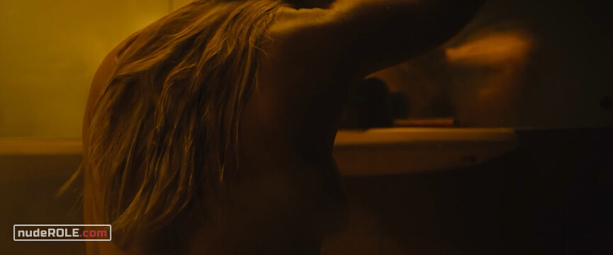 1. Tatyana Klimova sexy – Sputnik (2020)