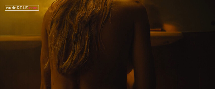 2. Tatyana Klimova sexy – Sputnik (2020)