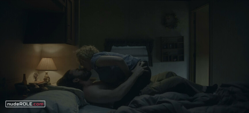 4. Ruth Langmore sexy – Ozark s03e06, e08 (2020)