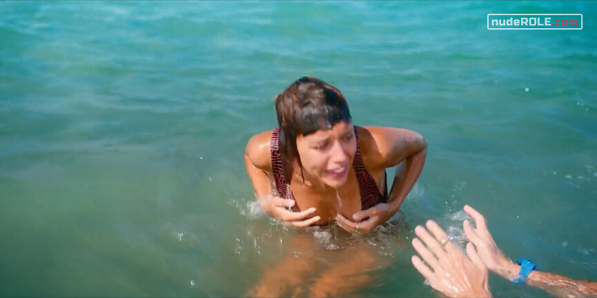 2. Summer66 sexy, Sofia sexy – Summertime s01e06-07 (2020)