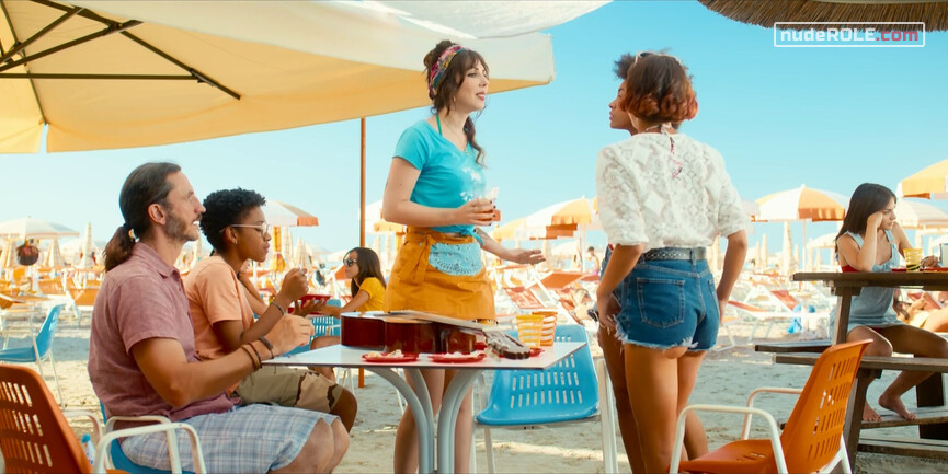 3. Summer66 sexy, Sofia sexy – Summertime s01e05 (2020)
