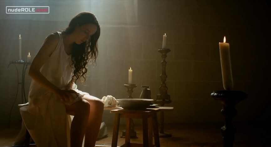 3. Mariana Alcoforado sexy – Letters of a Portuguese Nun (2014)