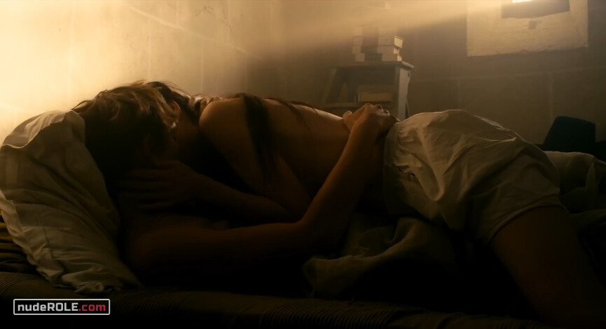 5. Mariana Alcoforado sexy – Letters of a Portuguese Nun (2014)