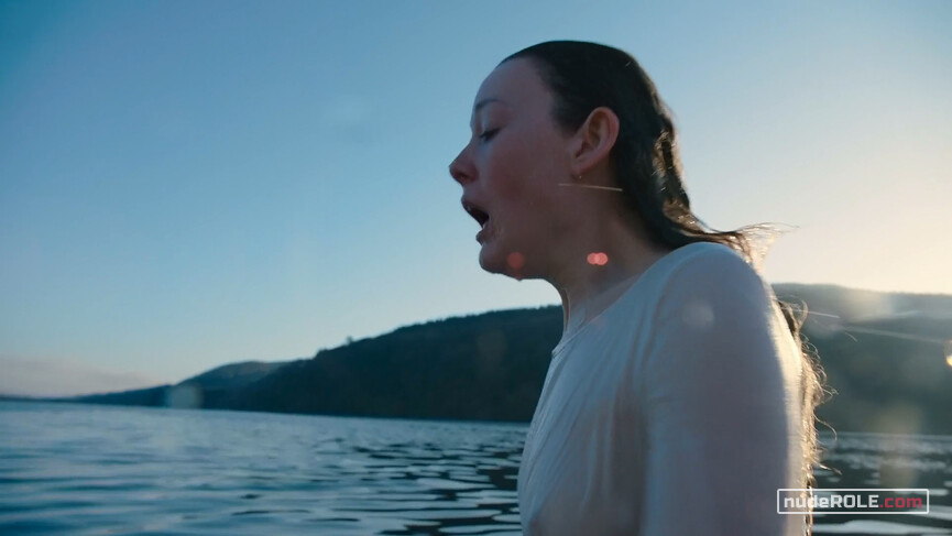 7. Sarah nude , Selah sexy – The Other Lamb (2019)