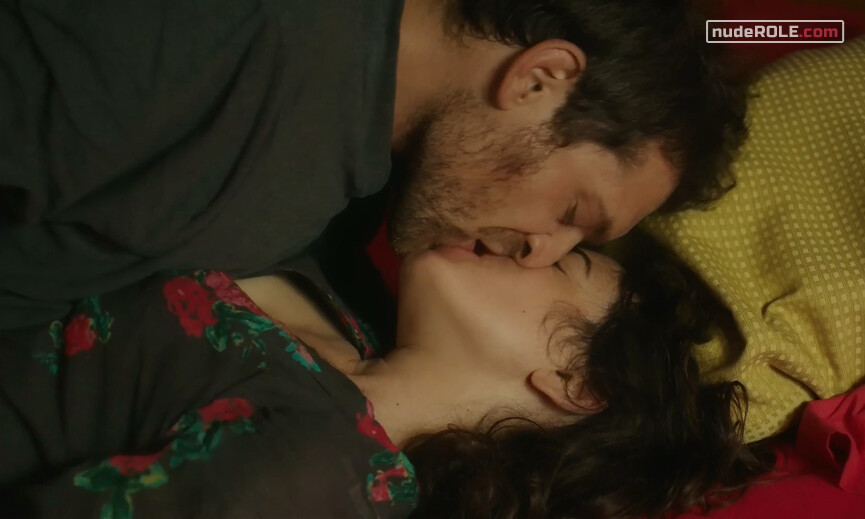 6. Maroussia sexy – Twelve Thousand (2019)