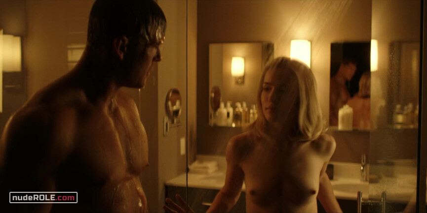 3. Roscoe Conklin nude – Reacher s01e04 (2022)