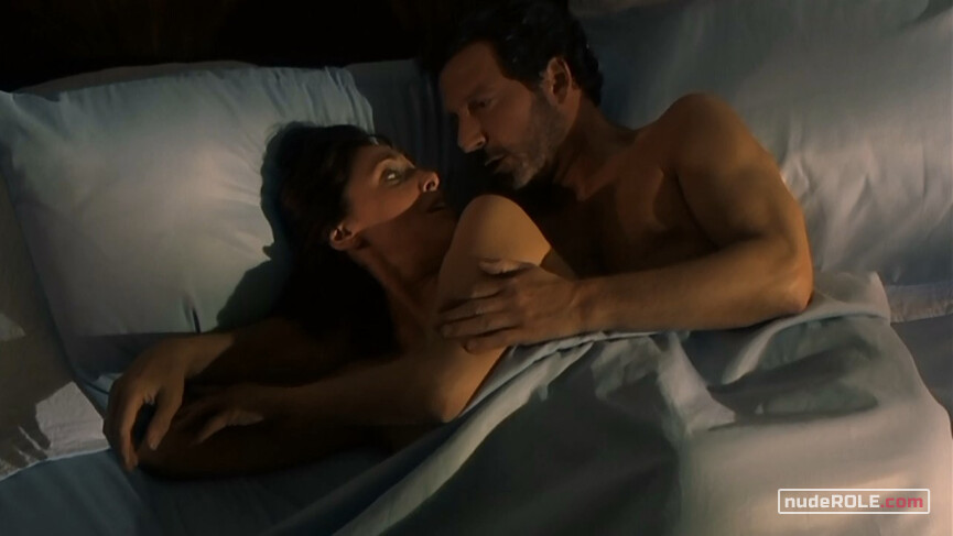 3. Delia nude, Cristina nude – Heartlift (2005)