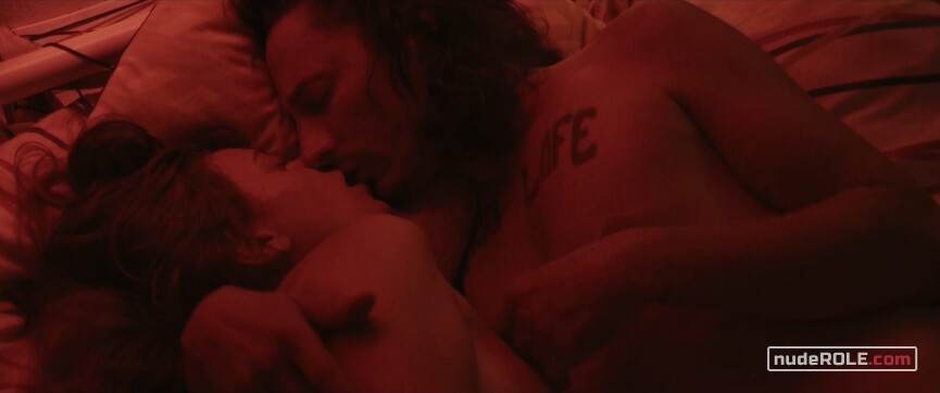 22. Stella nude , Sophia nude , Maria nude – Easy Love (2019)