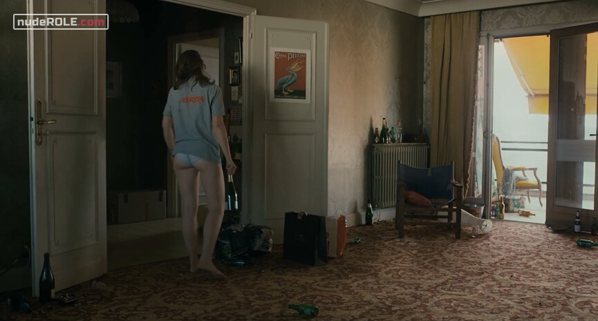 2. Salomé nude – As Happy As Possible (2019)