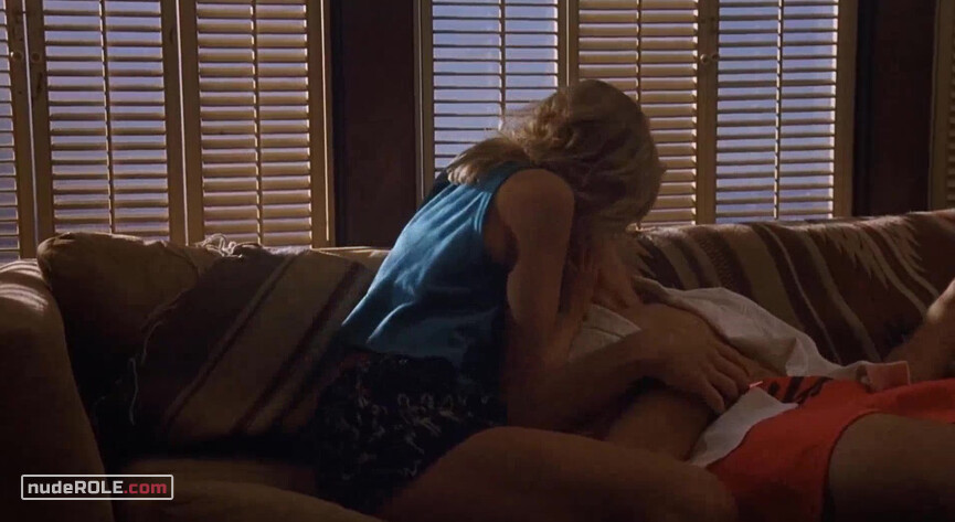 21. Samantha sexy, Kate Jacobs nude – Side Out (1990)