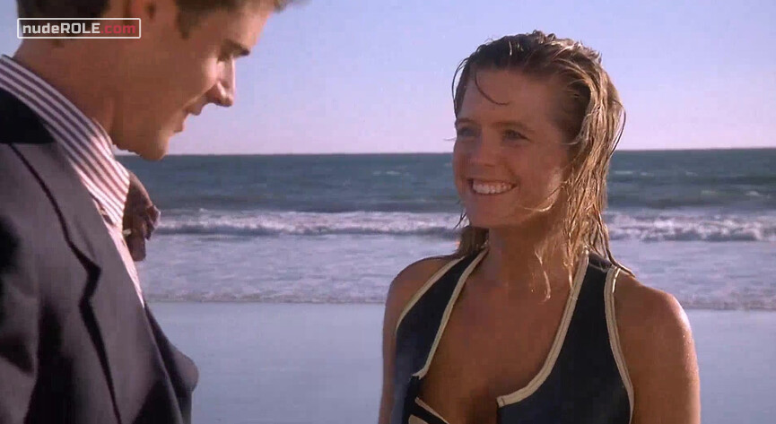 3. Samantha sexy, Kate Jacobs nude – Side Out (1990)