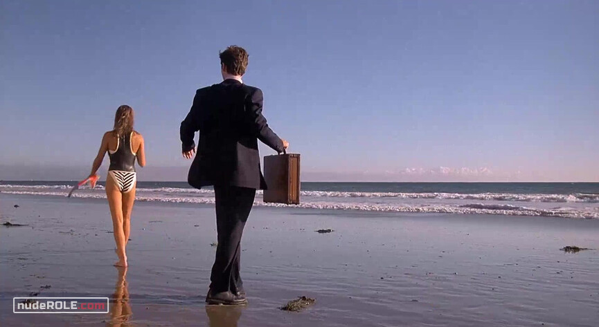 4. Samantha sexy, Kate Jacobs nude – Side Out (1990)
