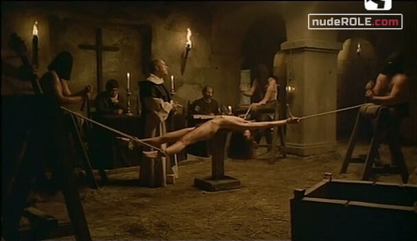 1. Garazi nude – Akelarre (1984)