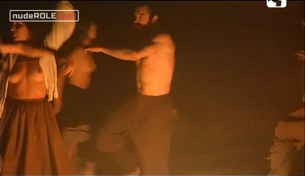 3. Garazi nude – Akelarre (1984)